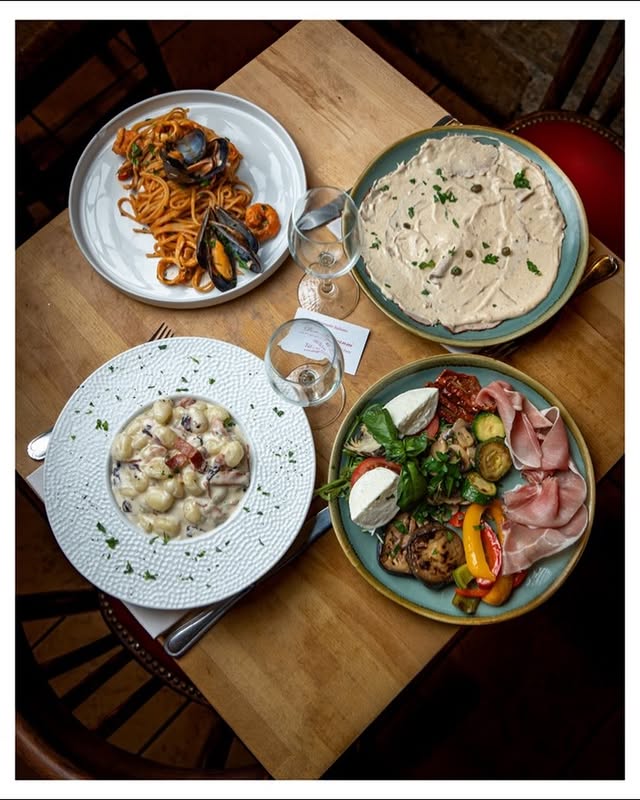 Spécialités italiennes maison du Don Giovanni : pâtes fraîches, gnocchi et antipasti